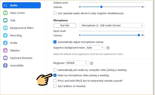 Tích vào ô “Mute my microphone when joining a meeting” để bỏ dấu tick này và bật mic trong Zoom