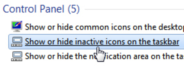 Nhấp vào liên kết "Show or hide inactive icons on the Taskbar" được hiển thị