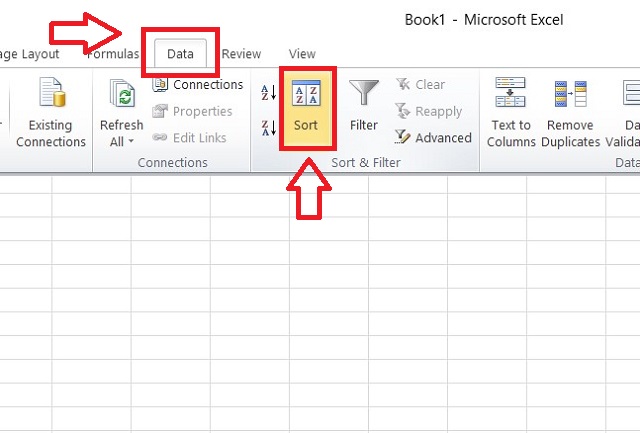 Chọn Sort trong mục Data